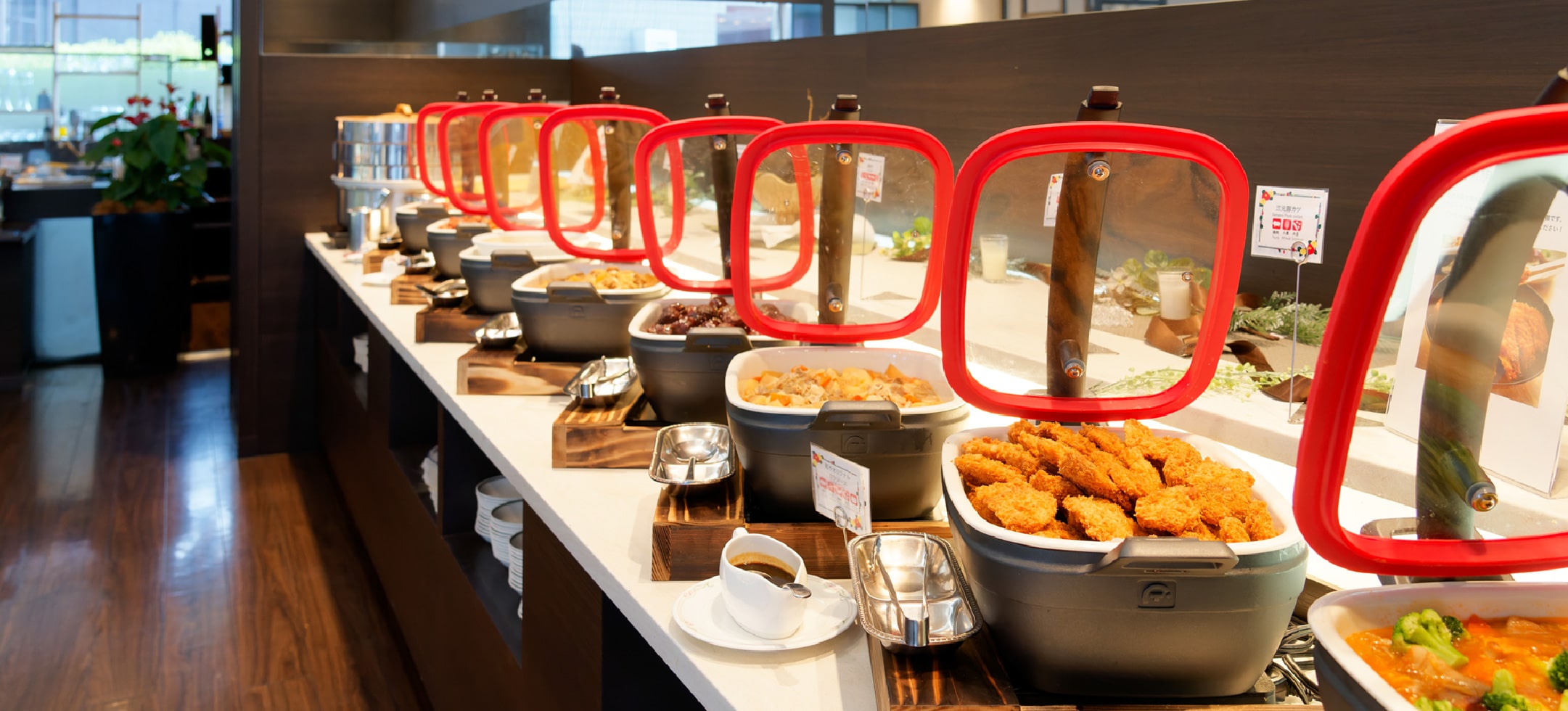 朝食会場のご案内
